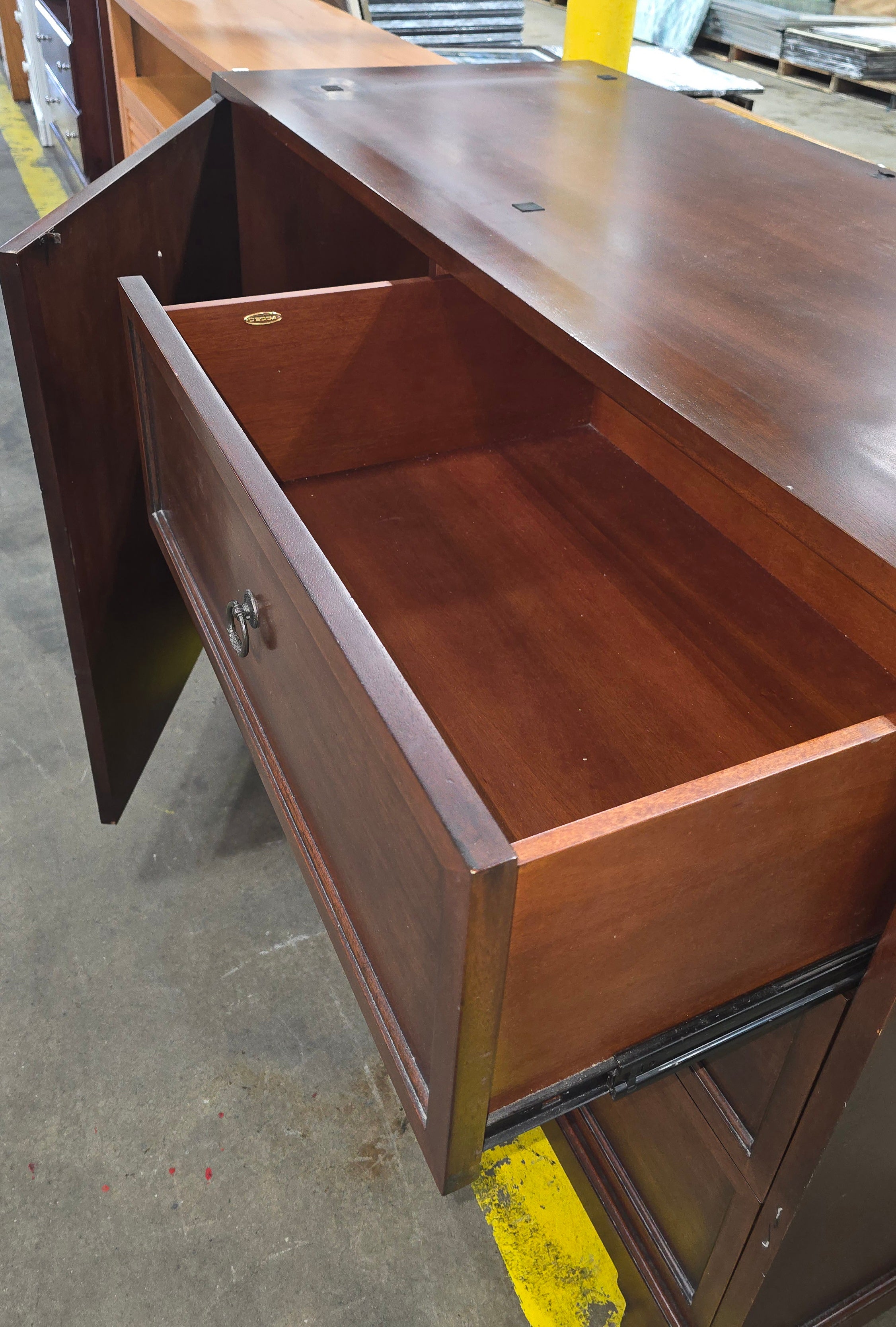 SHL close-up detail of Decca dresser hardware and wood finish, used and in good condition