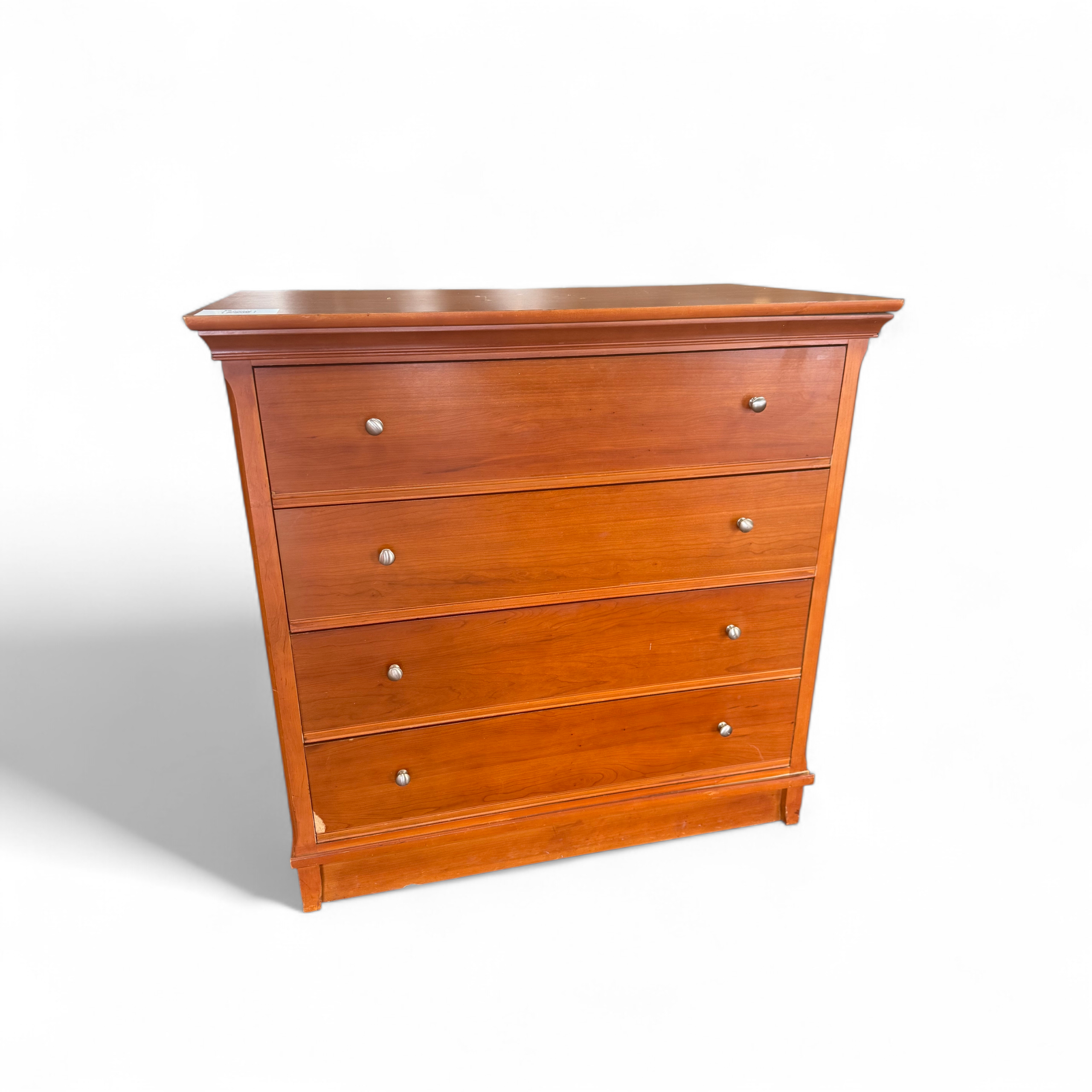 SHL front view of Thomasville brand 4-drawer chest of drawers measuring 41.5 x 24 x 41, used and in good condition