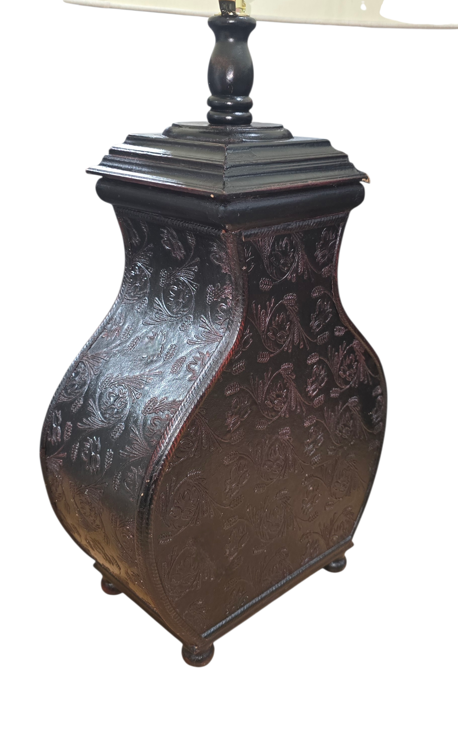 Close-up of vase-shaped base detail on Asian-inspired table lamp
