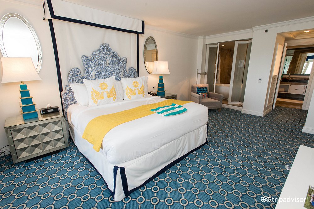EAU RESORT & SPA