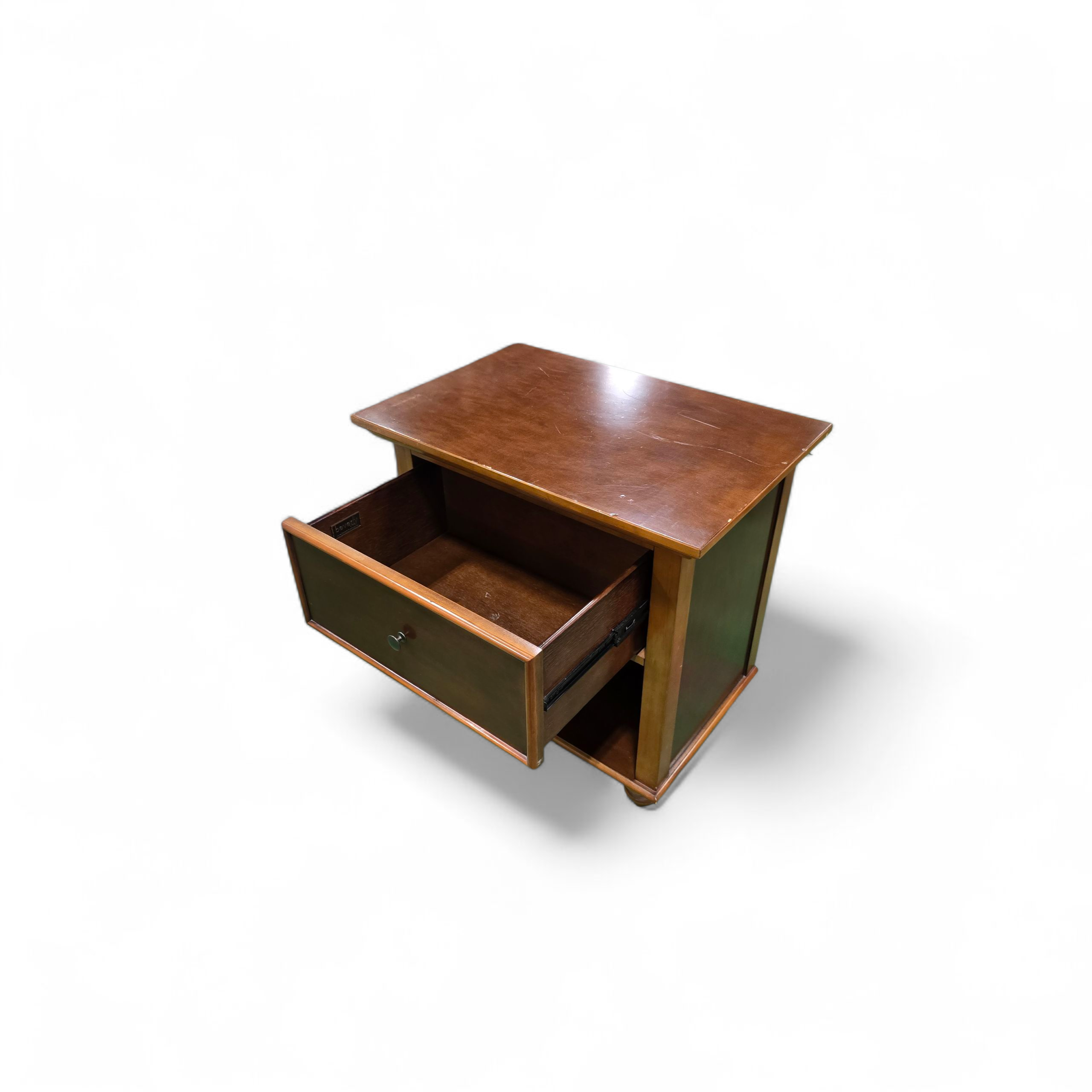 Southern Hospitality Liquidation Beverly nightstand – quality used resort furniture