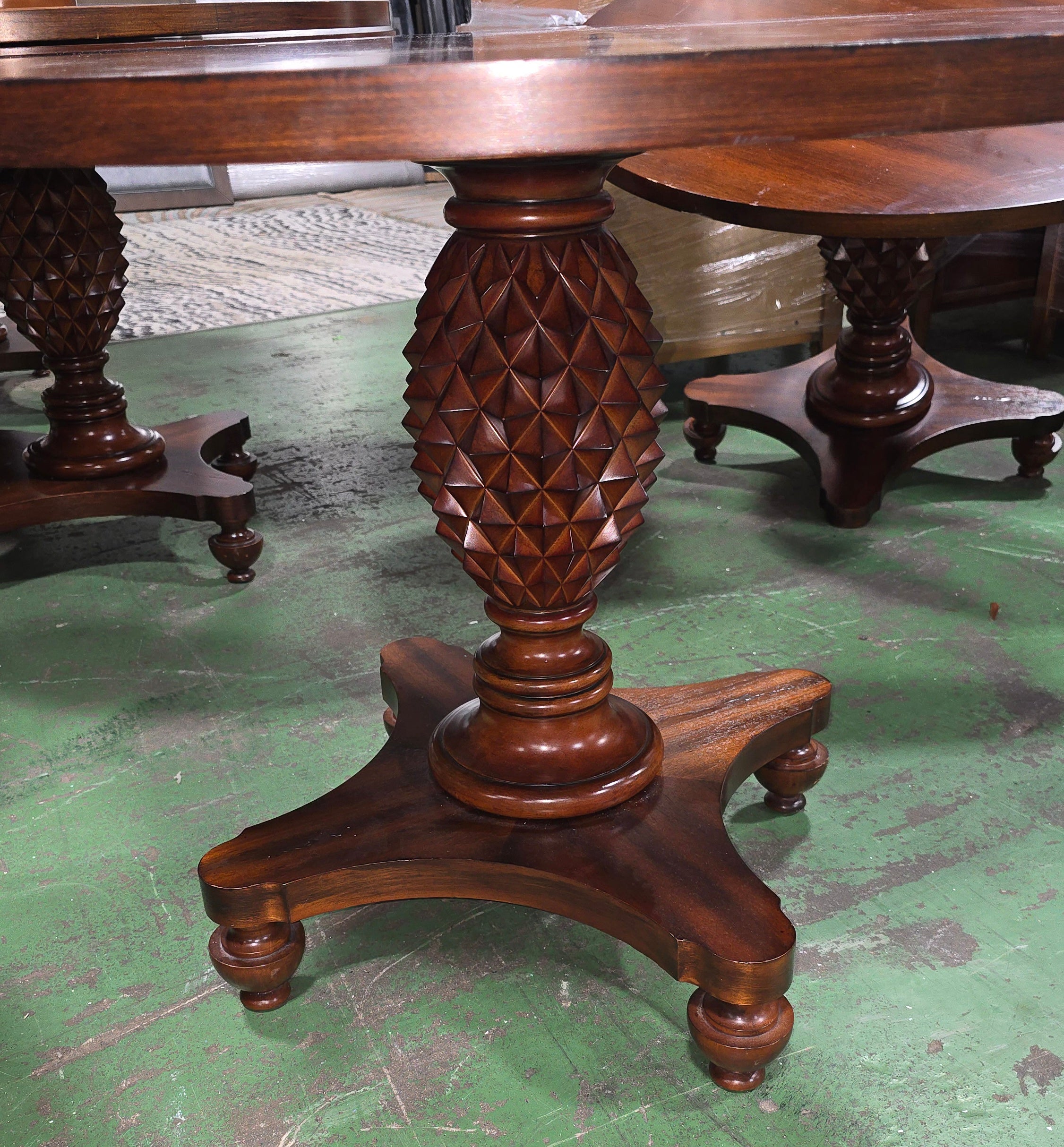 SHL tropical accent round table pineapple design used good condition