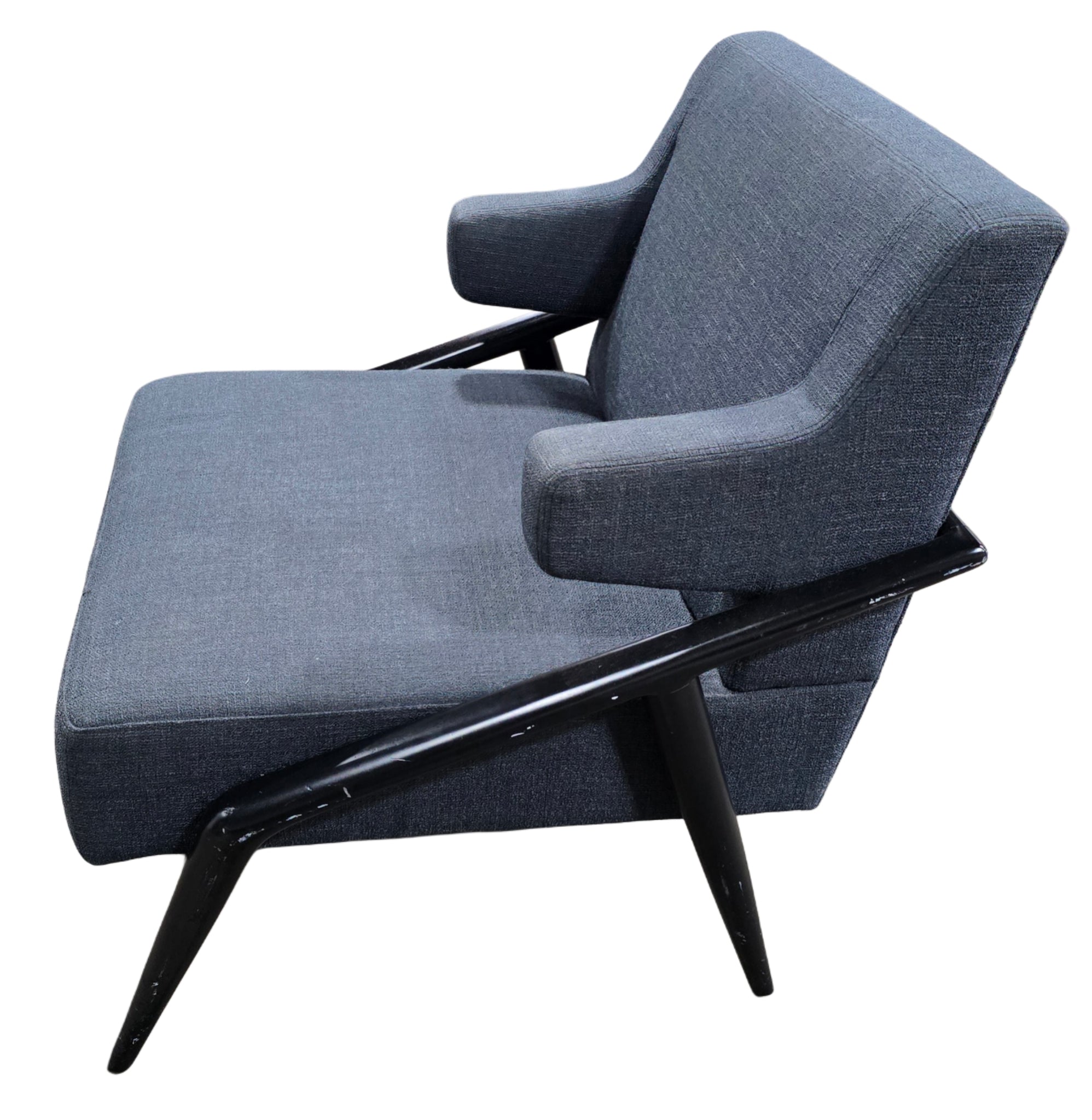 Used hotel navy blue accent chair with black frame, 28.75 x 23.25 x 32, SHL Cartersville GA near Atlanta.