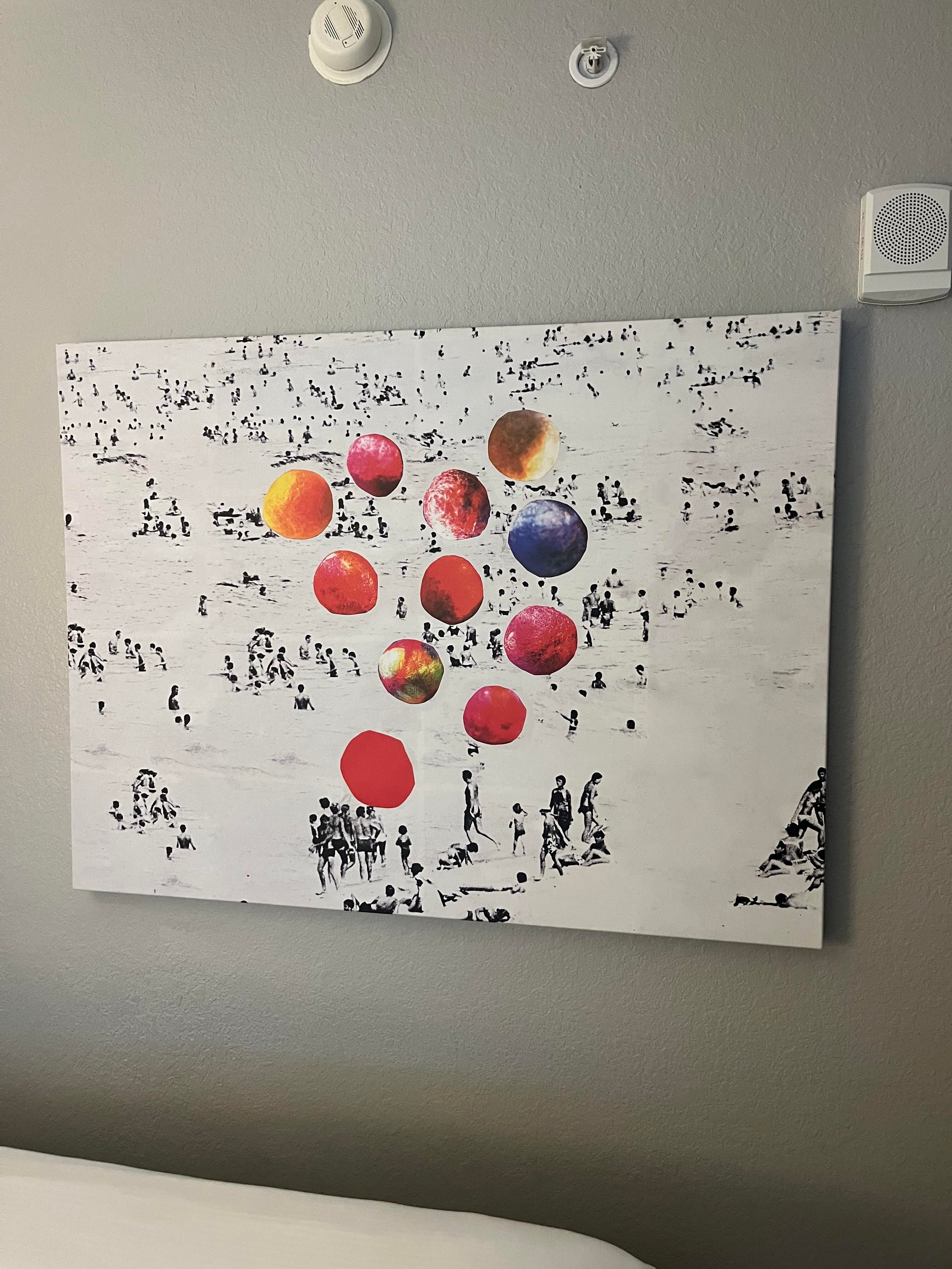 Abstract Used Canvas art Located at Southern Hospitality Liquidation