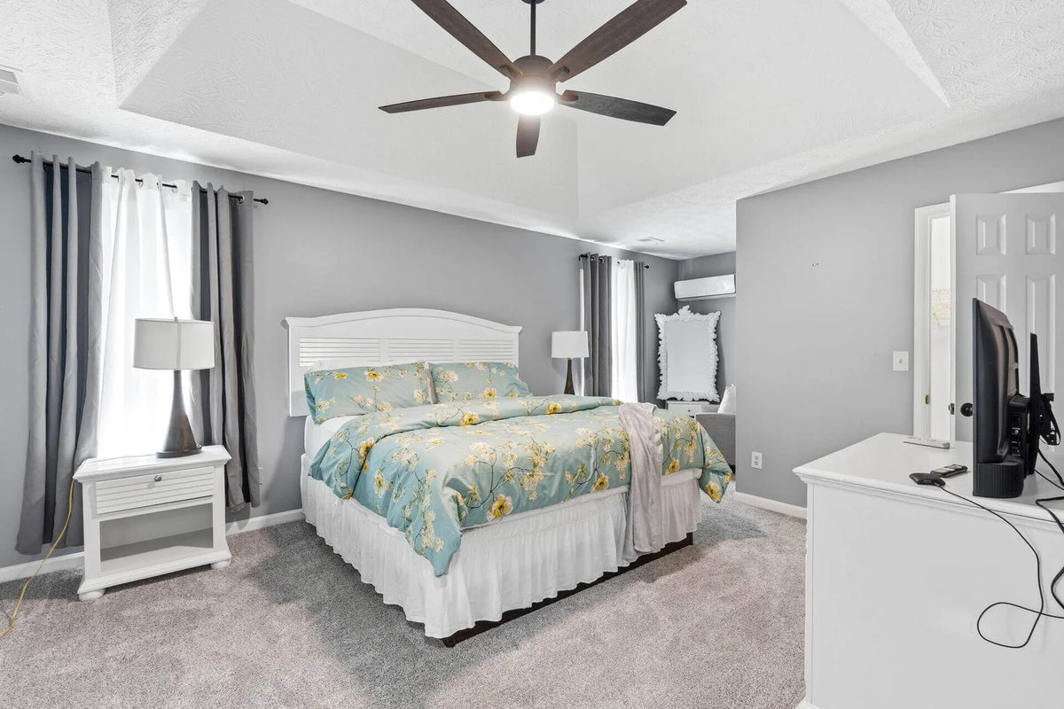 Room furnished with affordable hotel furniture in Georgia