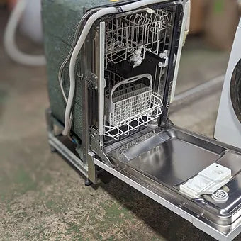 GE COMPACT Dishwasher 18&quot;