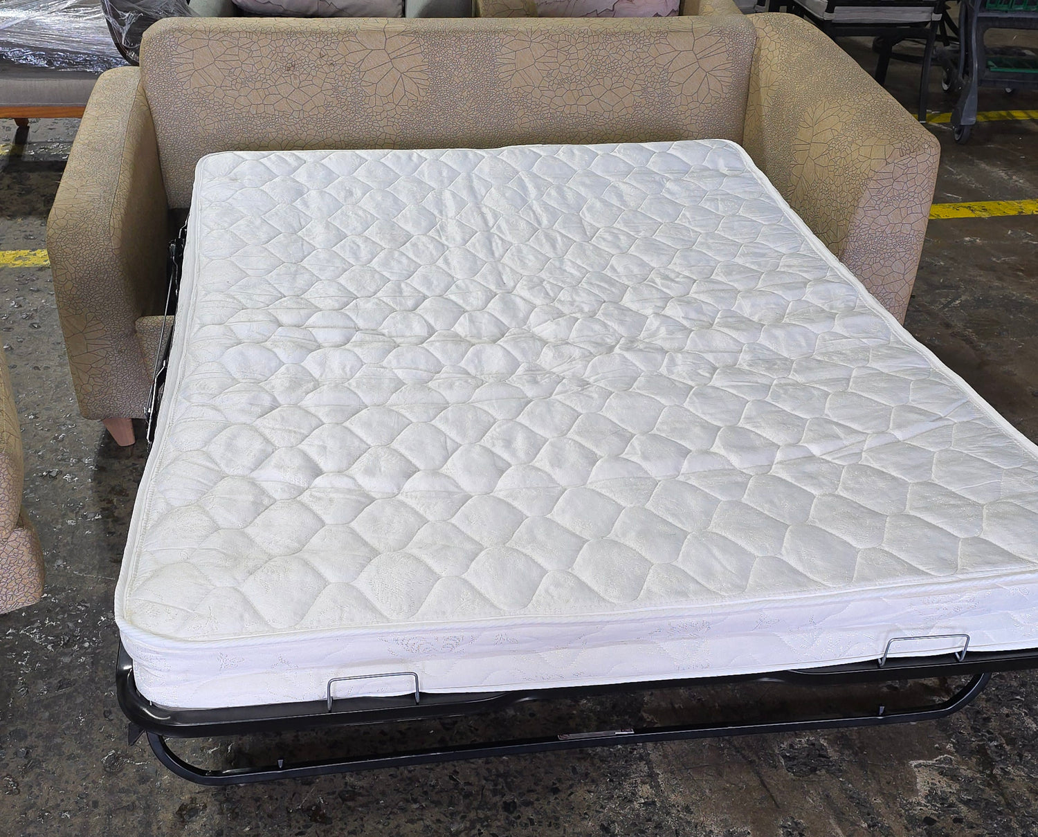 Sleeper, Sofa, Beige, Cartersville, SHL, Patterned, Queen, Southern, Hospitality, Liquidation, Used, Liquidators, Hotel, Furniture, North, Georgia, Clean