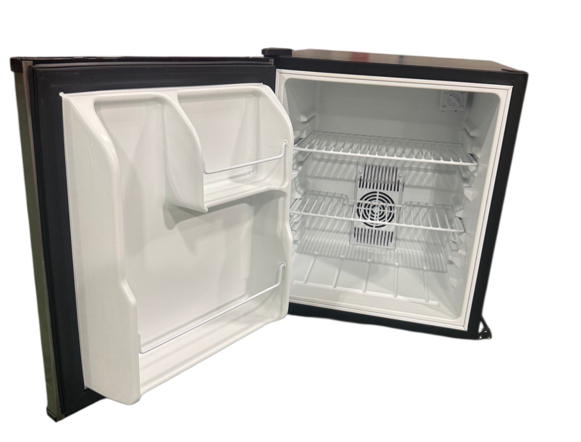Interior detail of Avanti 1.7 cu ft mini fridge