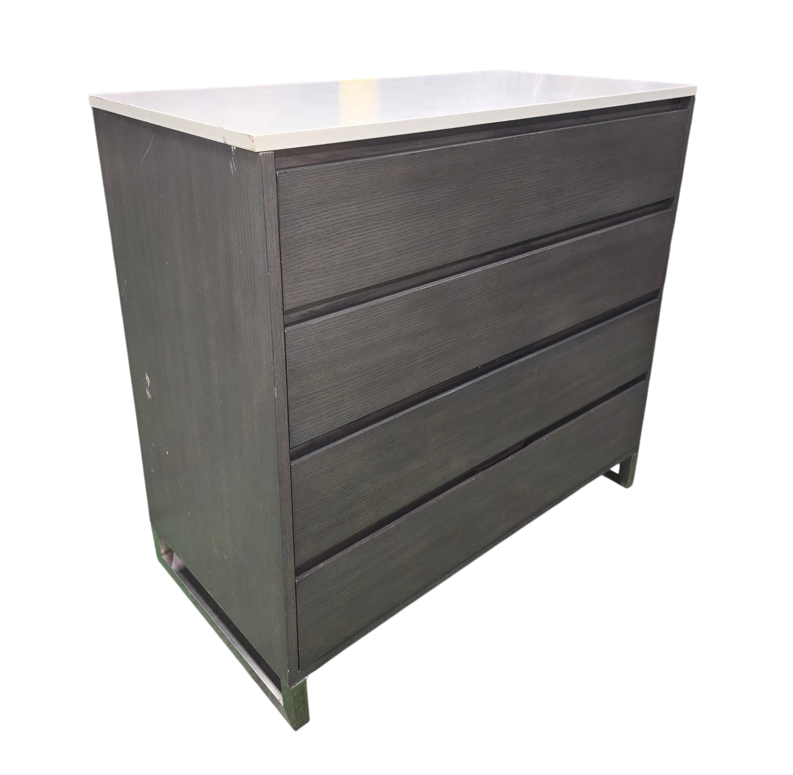 Gray 4 drawer dresser in good condition