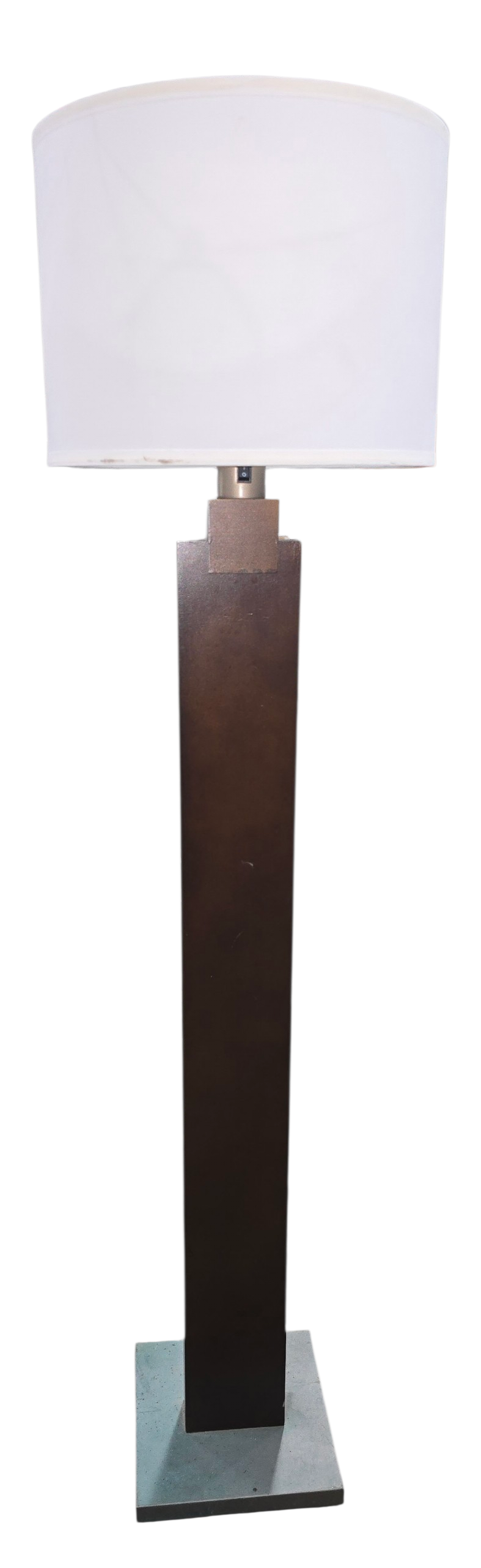 SHL-modern-floor-lamp-wood-look-metal-column
