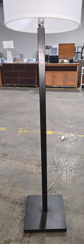 SHL-square-base-modern-metal-floor-lamp