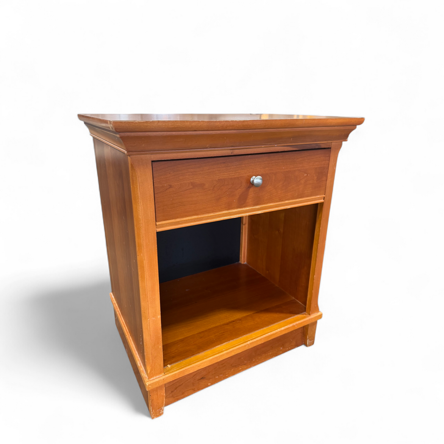 SHL angled view of Thomasville nightstand showing classic bedside design, used and in good condition