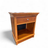 SHL angled view of Thomasville nightstand showing classic bedside design, used and in good condition