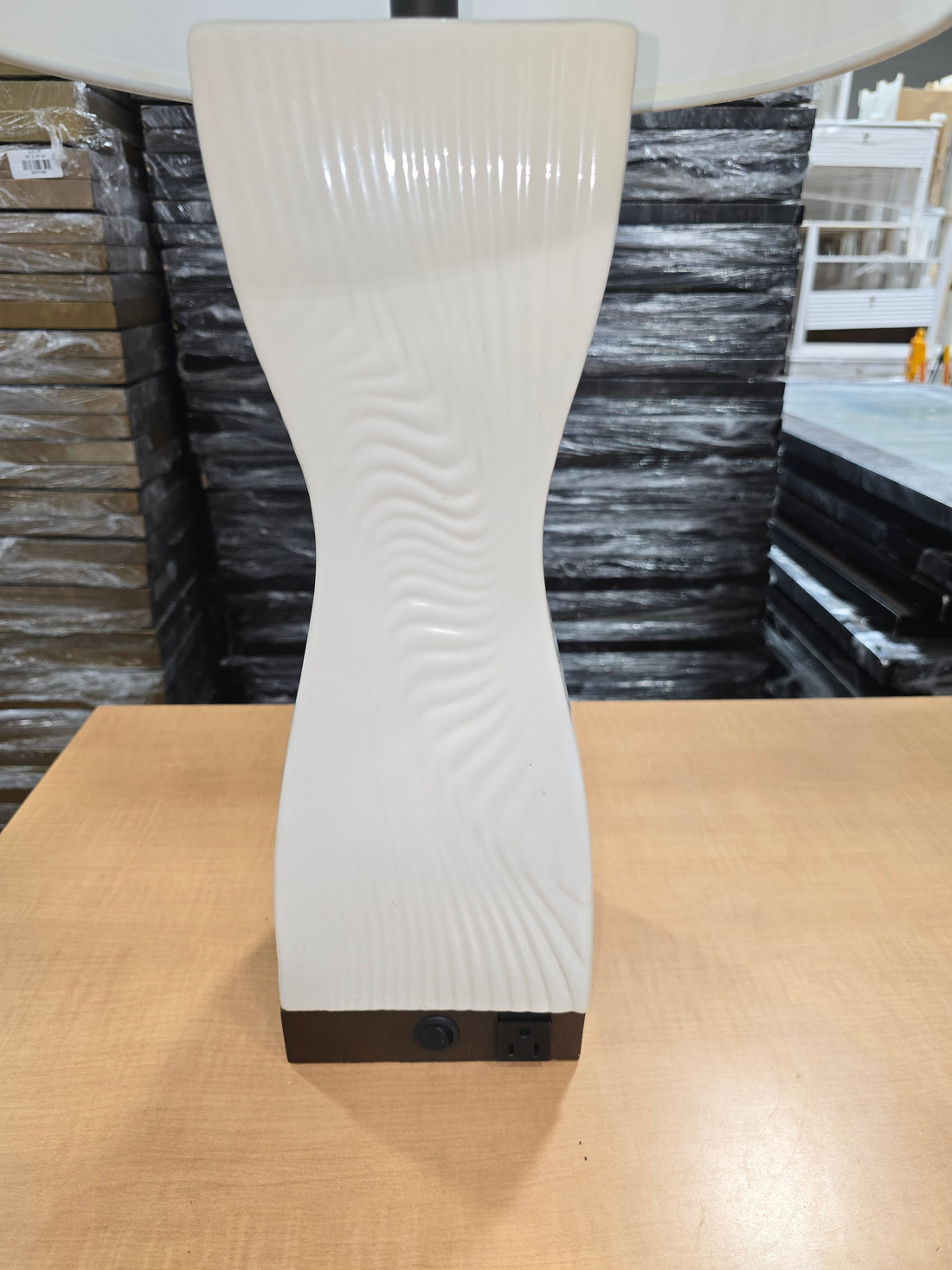 SHL-wave-pattern-detail-lamp-base-closeup