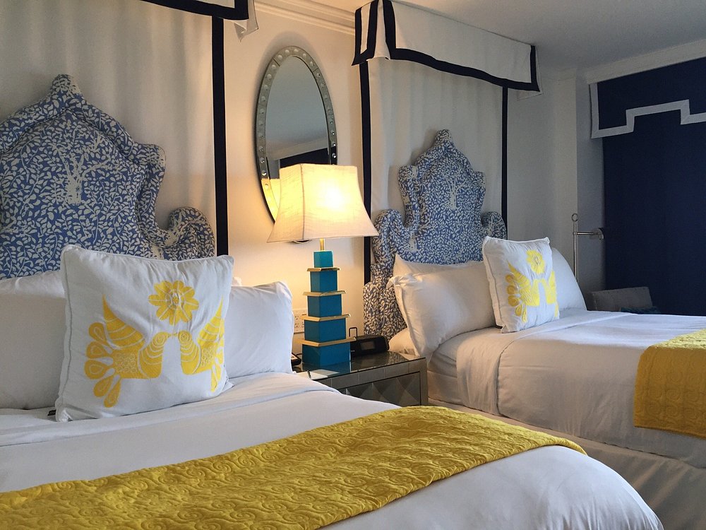EAU RESORT &amp; SPA