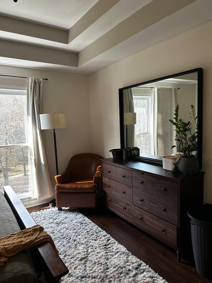 Customer home furnished with accent pieces and pre-owned hotel furniture from SHL Cartersville GA