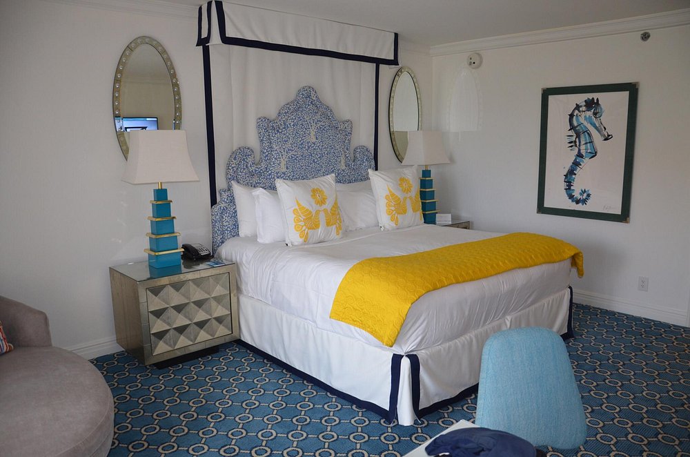 EAU RESORT &amp; SPA