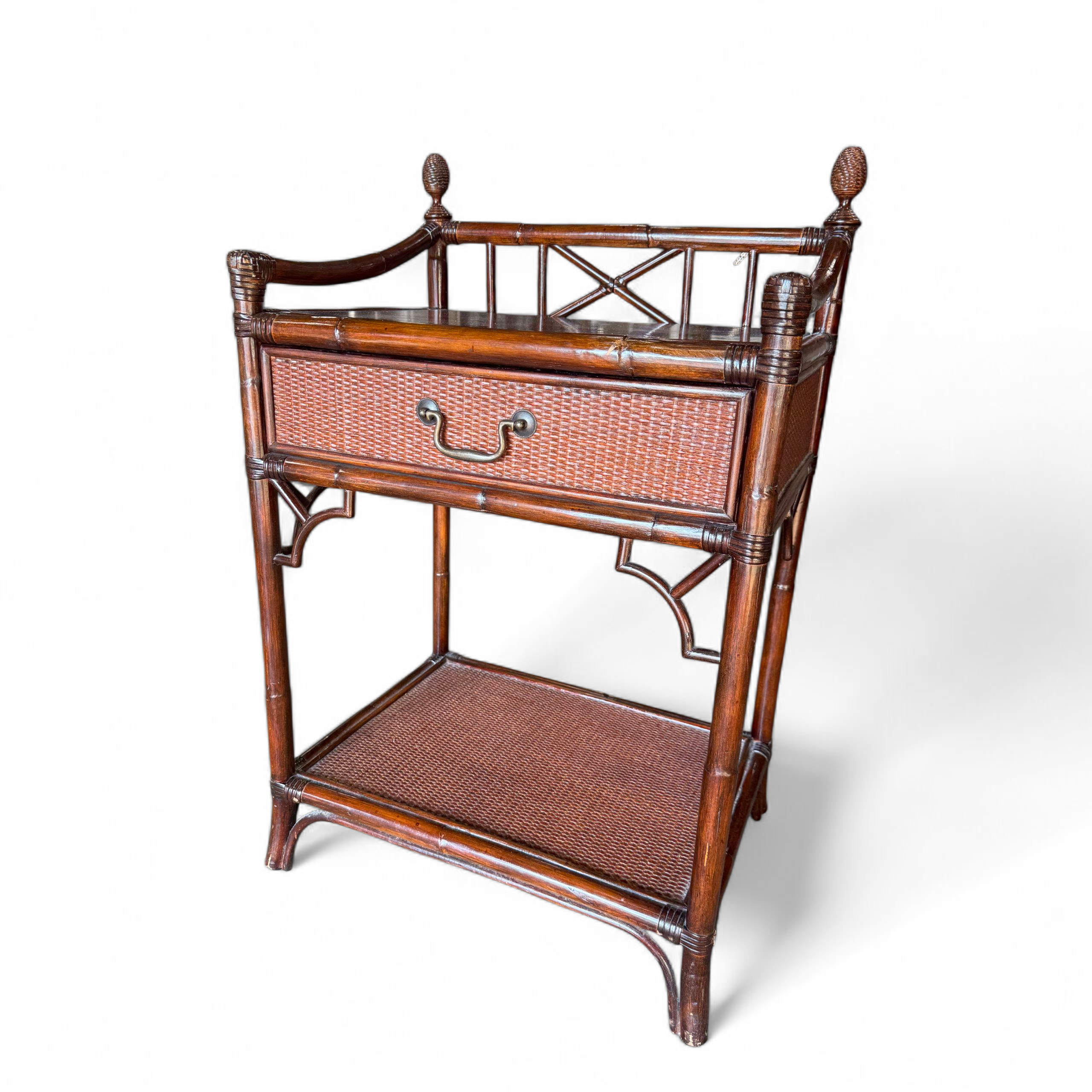 SHL Decca rattan accent table, used and in good condition, upscale resort furniture