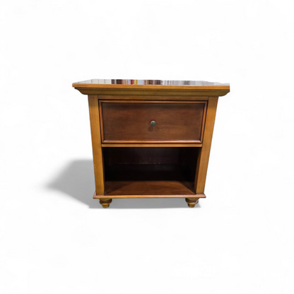 SHL Beverly brand nightstand 30x20x30 – open storage below drawer