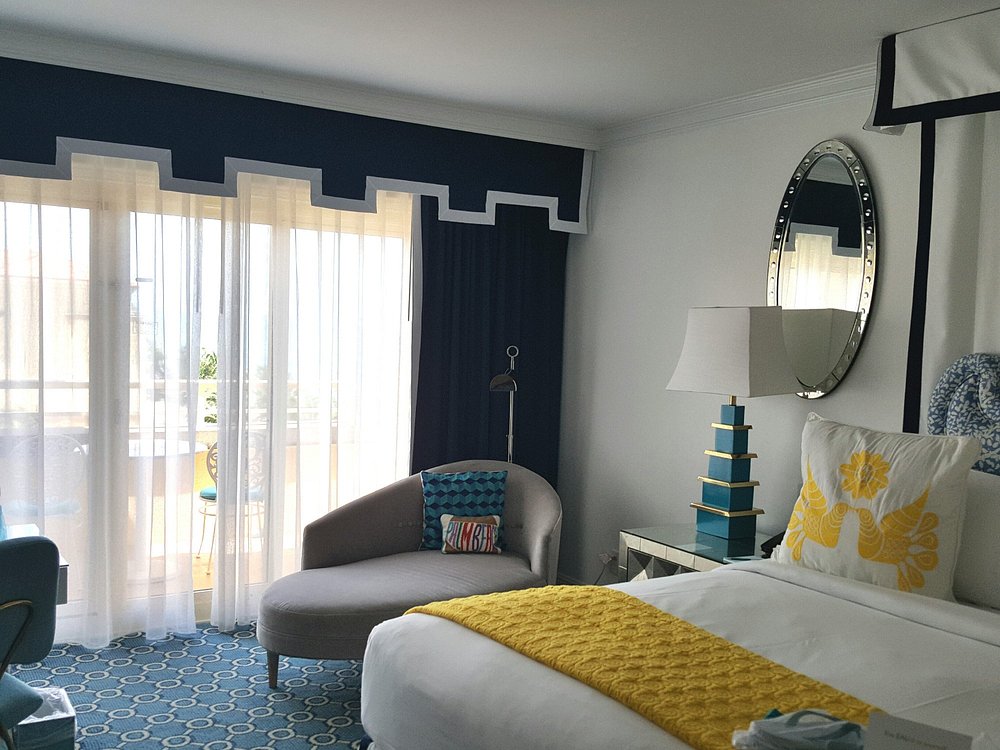 EAU RESORT &amp; SPA